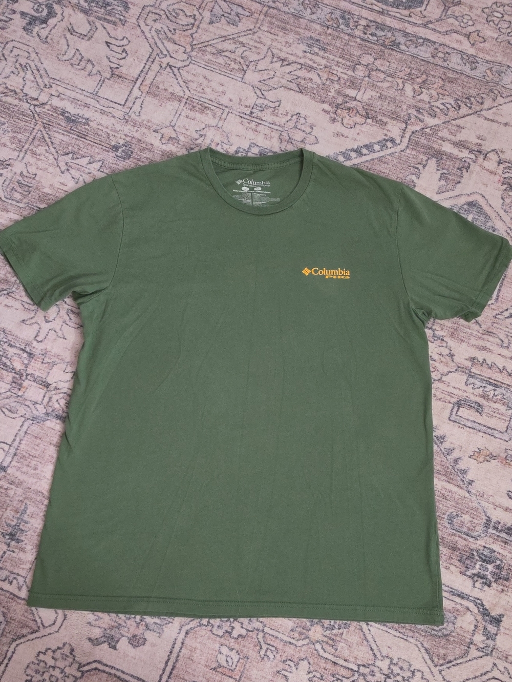 Columbia Men Size L Short Sleeve Crew Tee — Olive Green with Yellow Logo